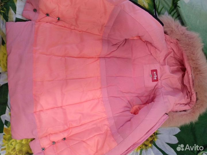 Зимняя куртка на девочку 6-8 лет