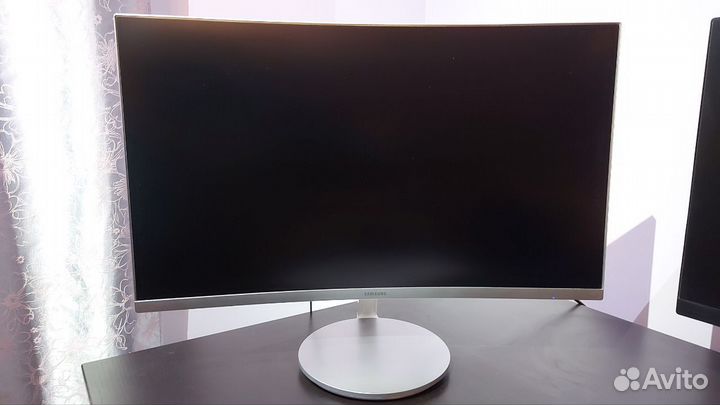Монитор Samsung C27F591FDI