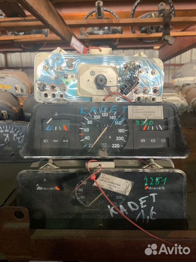 Панель приборов Opel kadett 1983-1991
