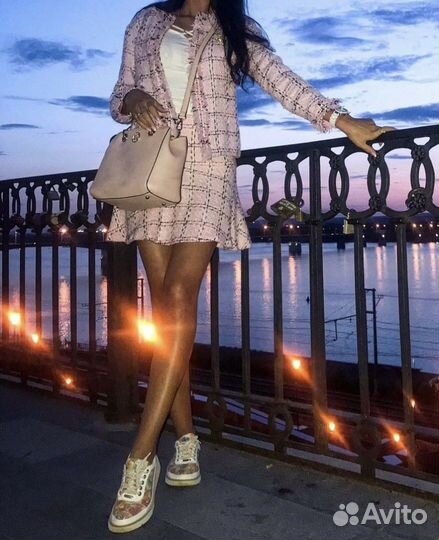 Костюм из твида