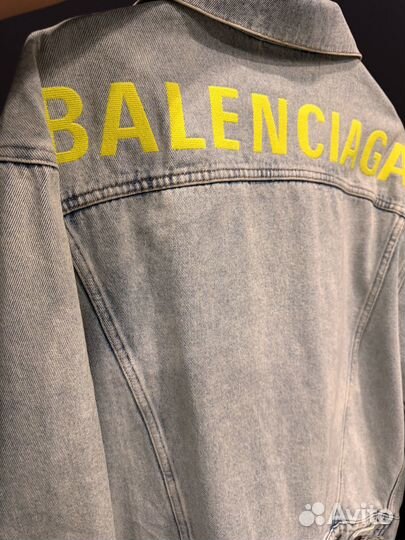 Джинсовая куртка balenciaga