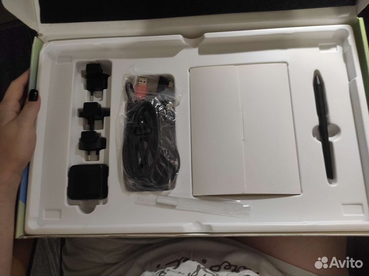 Artist 16 pen display 2nd gen