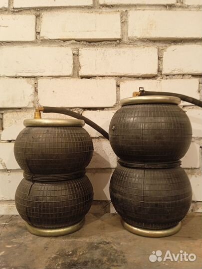 Комплект для сборки пневмодомкрата