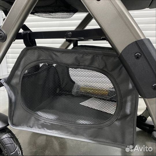 Детская прогулочная коляска Luxmom