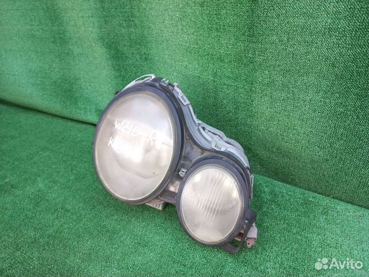 Фара правая ксенон Mercedes E-Class W210