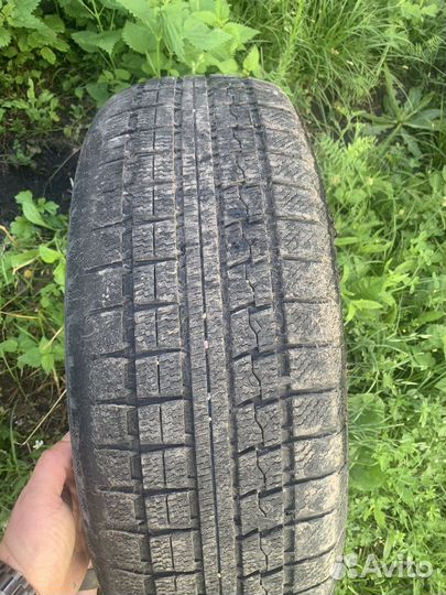 Toyo Winter Tranpath M2 215/60 R17