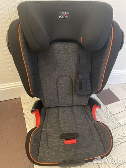 Автокресло (15-36 кг) Britax Roemer Kidfix