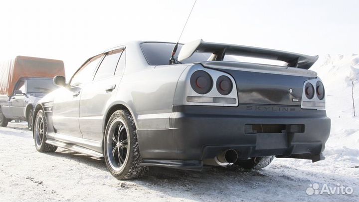 Накладки на задний бампер nismo Nissan Skyline R34