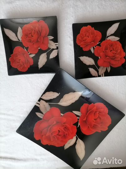 Набор тарелок новый