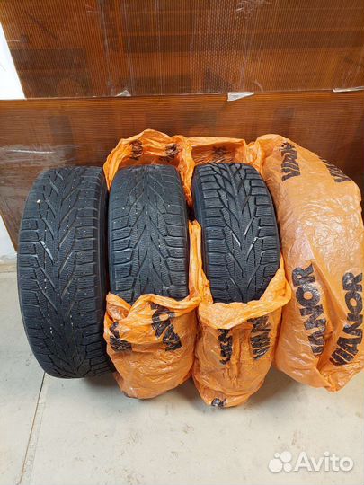 Nokian Tyres Hakkapeliitta R2 225/65 R17 106R