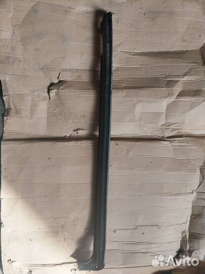 Уплотнитель задней правой двери ldv maxus