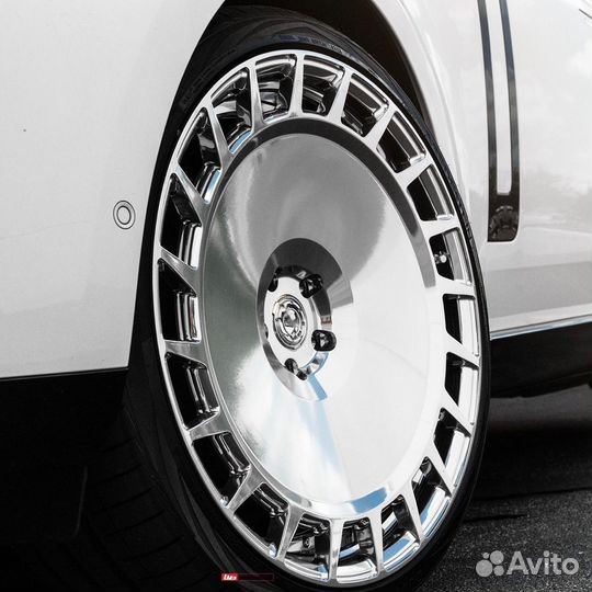 Диски кованые R22 5x120 на Range Rover Sport