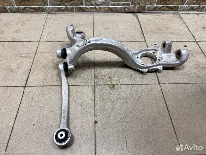 Кулак поворотный передний правый Audi A6 С6 2009