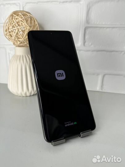 Xiaomi Redmi Note 13 Pro+, 8/256 ГБ