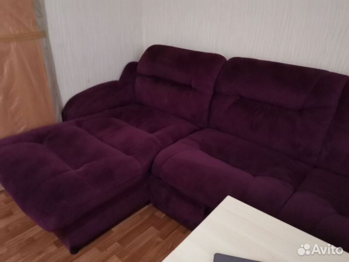 Большой угловой диван бу