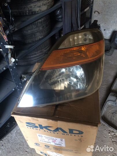 Галогеновая фара