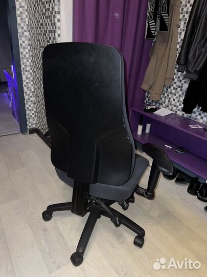 Компьютерное кресло