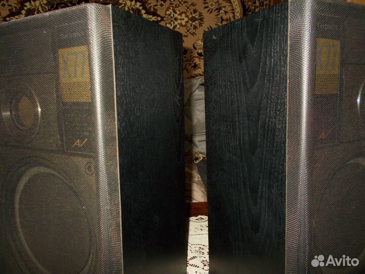 Отличная полочная акустика Technics SB- X 77