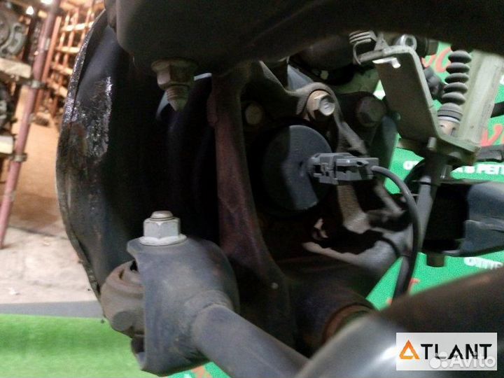 Балка задняя toyota prius