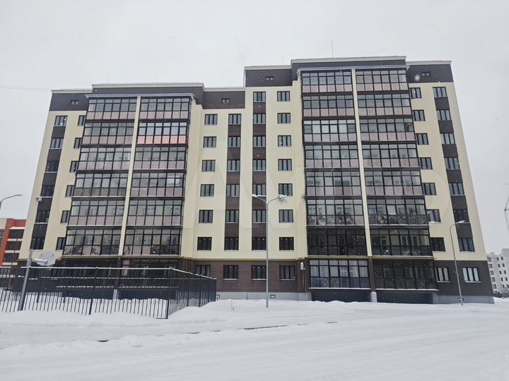 2-к. квартира, 67 м², 2/8 эт.