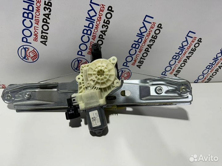 Стеклоподъемник Ford Focus 3