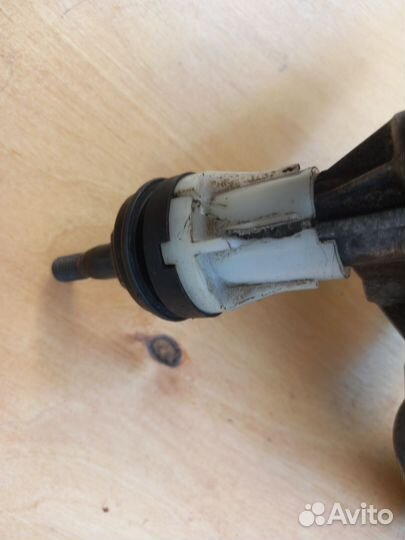 Моторчик стеклоочистителя задний Ssang Yong Kyron