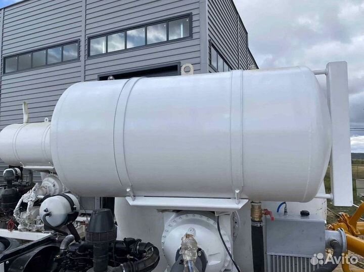 Водобак автобетоносмесителя Тигарбо