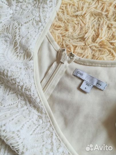 GAP кружевное платье