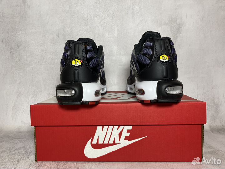 Кроссовки Nike Air Max Tn Plus