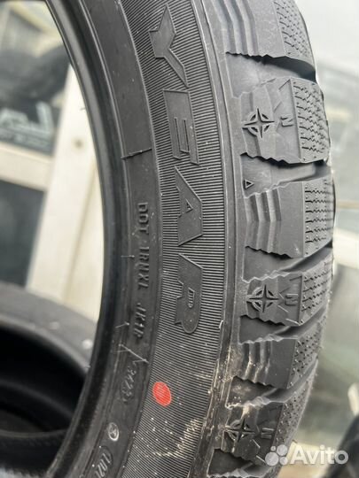 Goodyear UltraGrip Winter 265/45 R21 108T