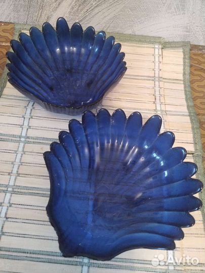 Ваза для фруктов цветное стекло