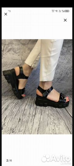 Босоножки женские