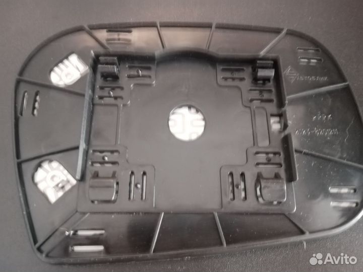 Зеркальный элемент для Нива Шевроле