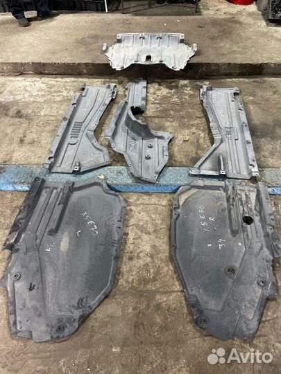 Защита днища кузова Bmw X5 E70 3.0 N52B30 2008