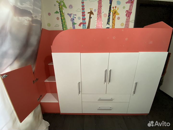 Детская кровать со шкафом