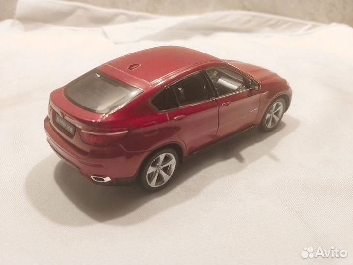Модель BMW x6 1:24 welly