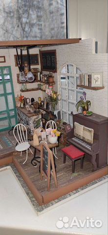 Румбокс кафе Саймона Diy House 