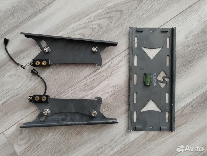 Кронштейн для телевизора на стену