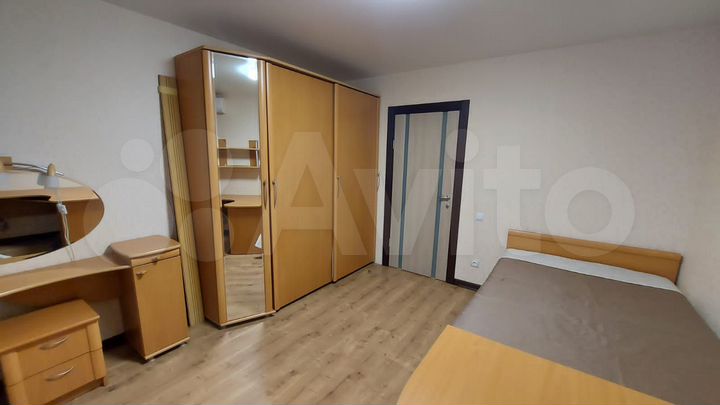 2-к. квартира, 57 м², 5/10 эт.