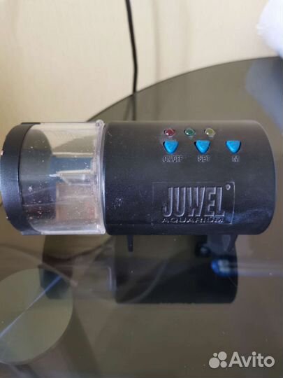 Автоматическая кормушка для рыб