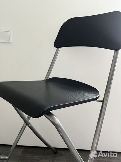 Стул для визажиста