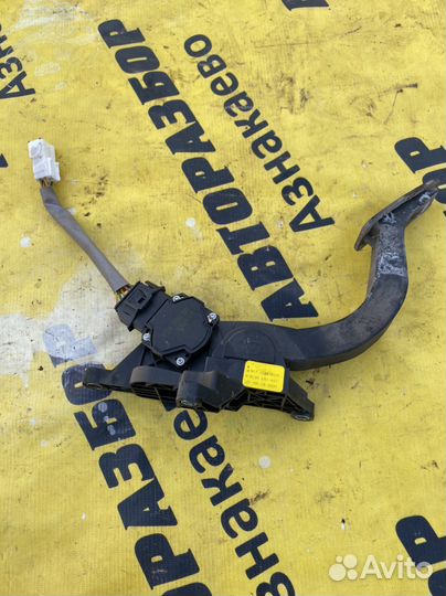 Педаль газа Chevrolet Aveo T250