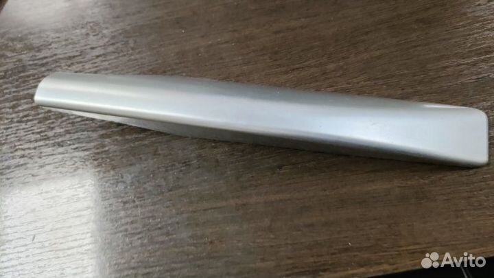 Заглушка рейлинга задняя правая Infiniti Ex35 1