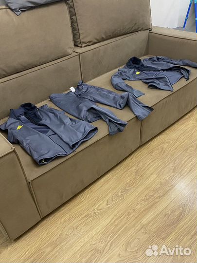 Лыжный разминочный костюм adidas тройка