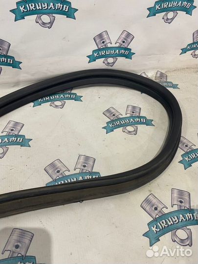 Уплотнительная резинка крышки багажника Kia