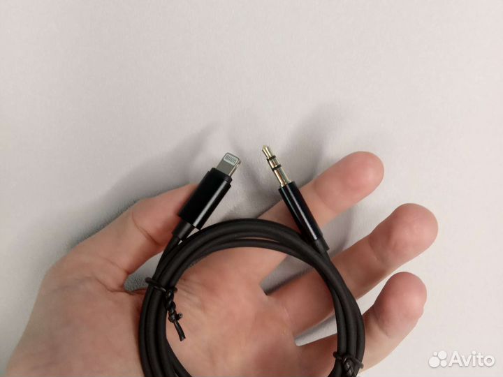 Переходник lightning 3.5 jack. iPhone / AUX