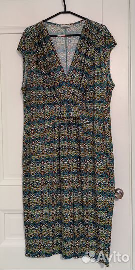 Красивое женское платье