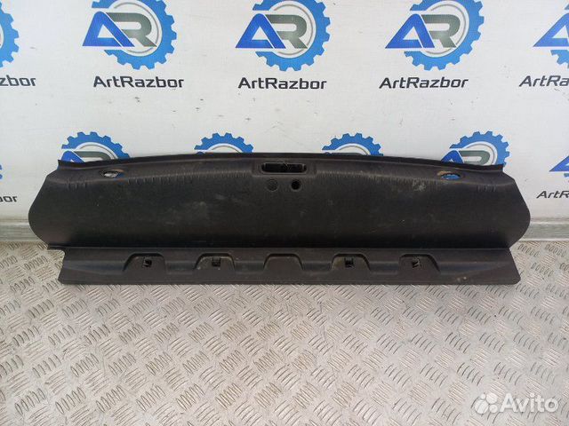 Обшивка задней панели Renault Megane 2 1.4 K4JD730