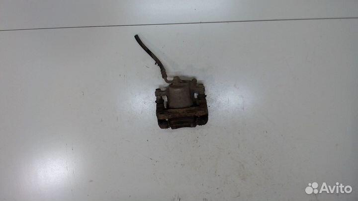 Суппорт Toyota RAV 4, 2006