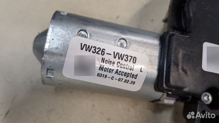 Двигатель стеклоочистителя задний Volkswagen Tiguan, 2020